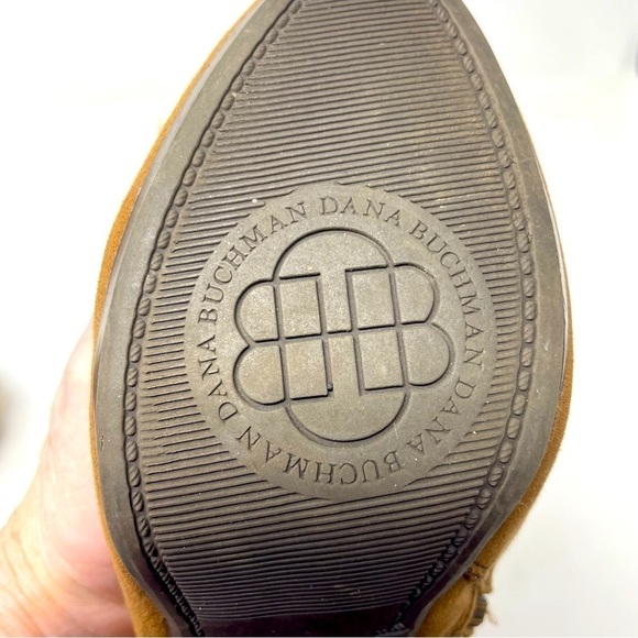 Dana Buchman Brown Faux Leather Ankle Booties Size 7.5 Side Zip Heels - Picture 8 of 10